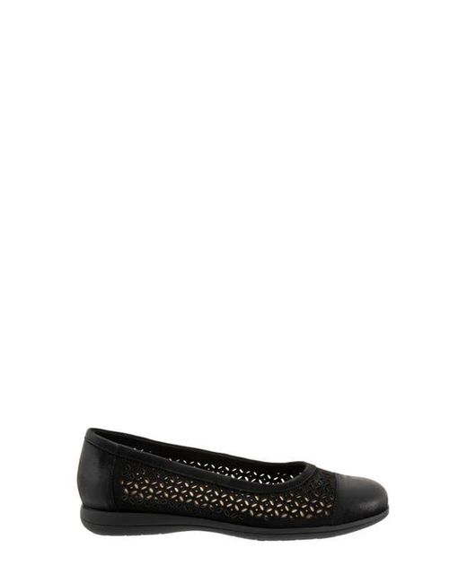 Trotters Black Delmara Cap Toe Slip-On Shoe