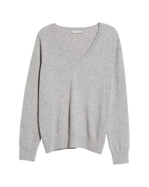 Vince Gray Weekend V-Neck Cashmere Sweater