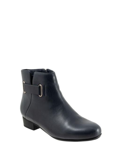 Trotters Black Maxwell Bootie
