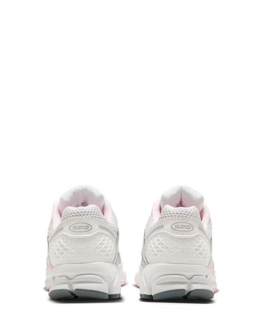 Nike White Zoom Vomero 5 Sneaker