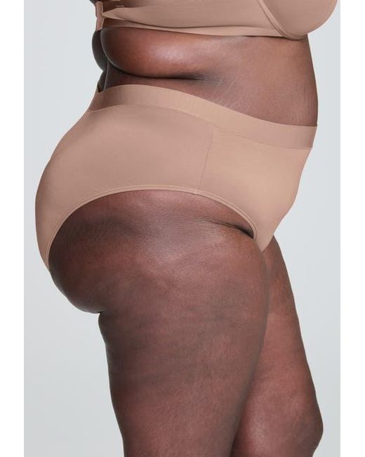 CUUP White The Highwaist