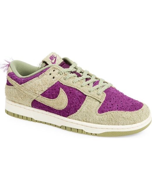 Nike Purple Dunk Low Se Basketball Sneaker for men