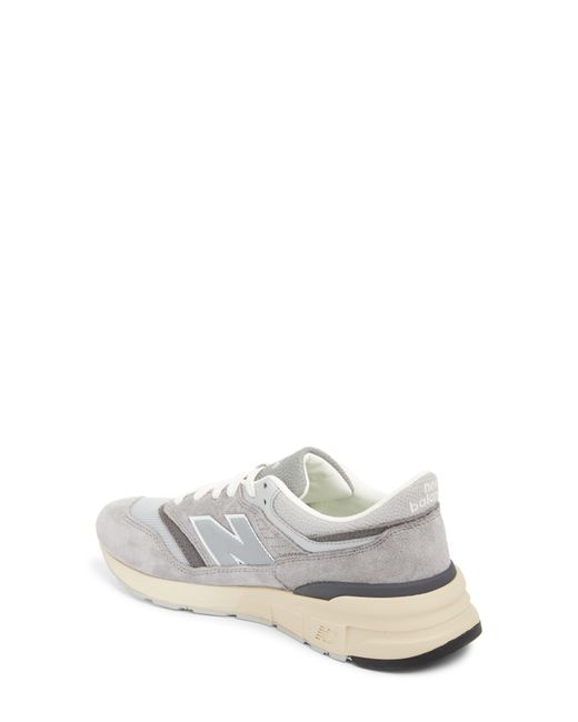 New Balance White 997r Sneaker