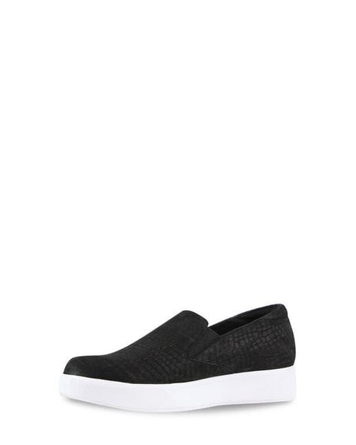 Munro Black Lennox Slip-On Sneaker