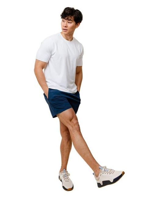 while on earth™ White Range Tee for men