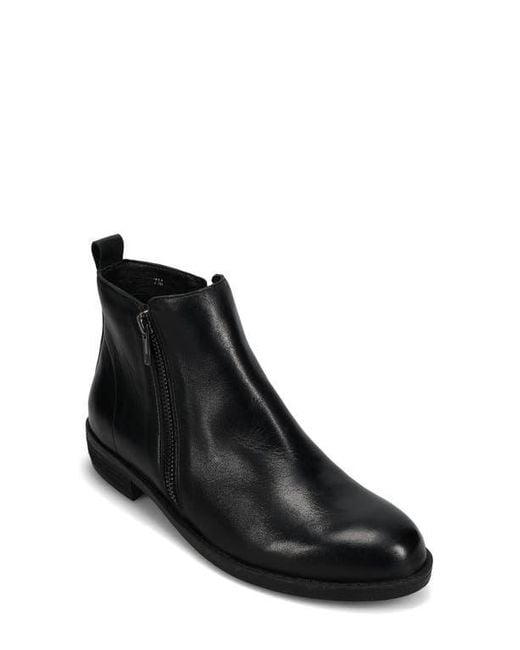 Vaneli Black Risy Bootie