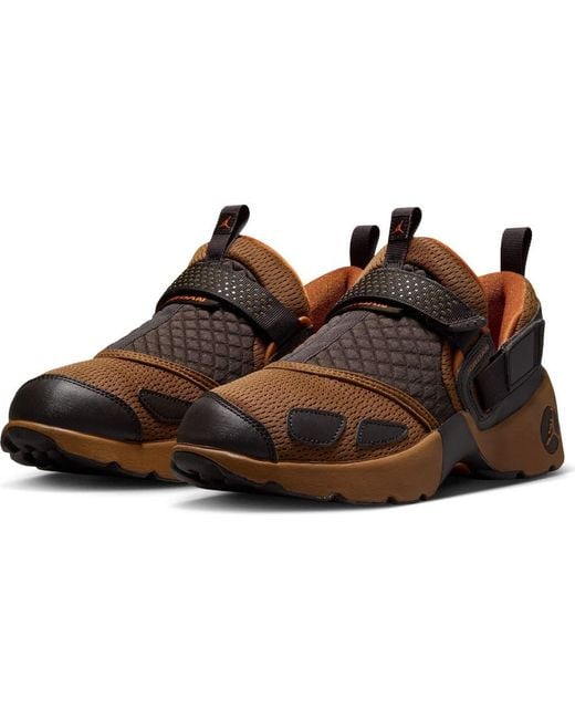 Nike Brown Trunner Lx Sneaker
