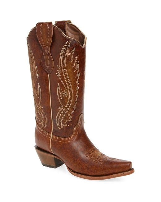 Circle Brown Stud Embroidered Western Boot