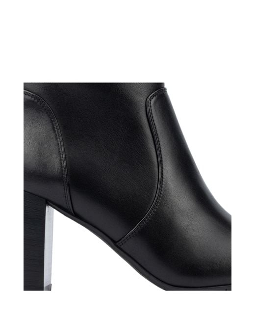 Aquatalia Luissa Bootie in Black Lyst