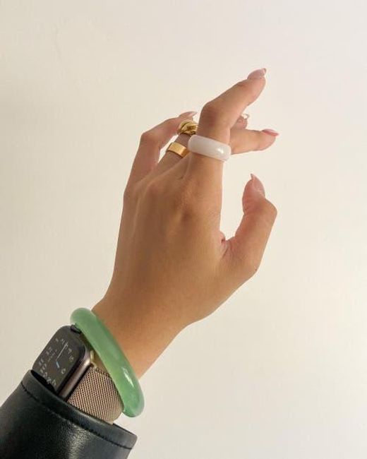 seree White Translucent Quartzite Tee Ring