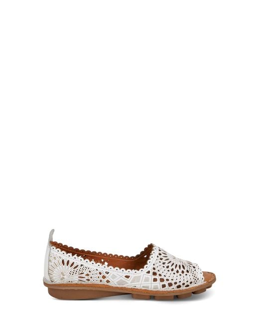 Spring Step White Brandal Flat