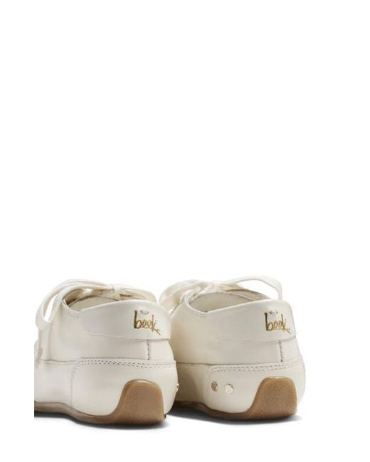 Beek White Sandpiper Sneaker