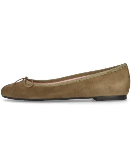 Pretty Ballerinas Natural Round Toe Ballet Flat
