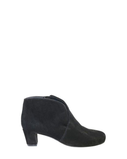 David Tate Black Cushioned Leather Ankle Booties
