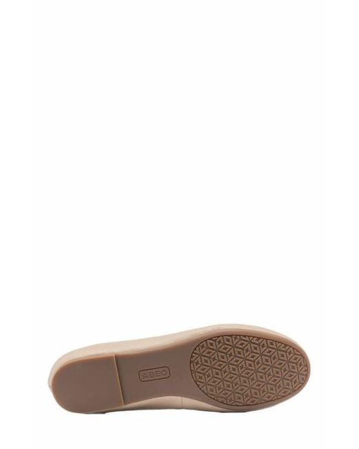 ABEO White Promenade Flat