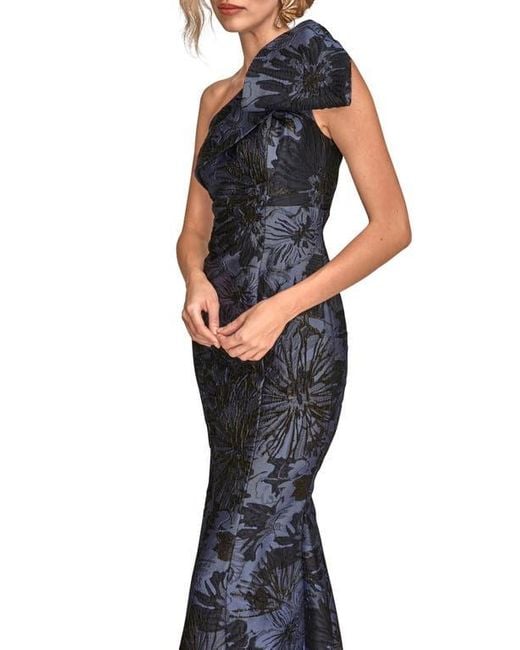 Donna Karan Blue Metallic One-Shoulder Jacquard Mermaid Gown