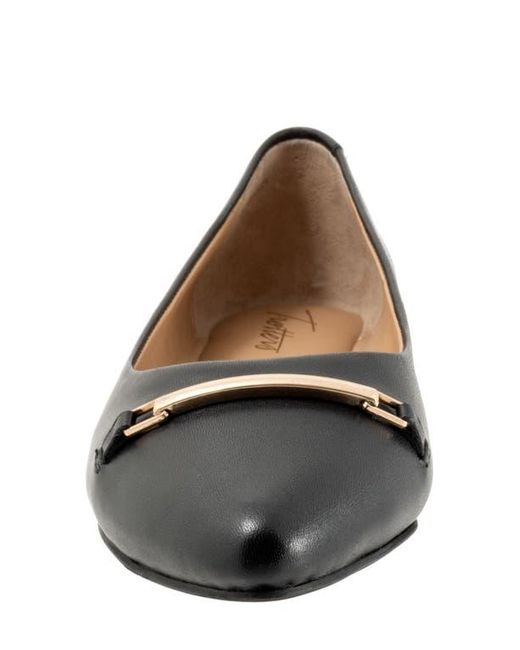 Trotters Black Everly Bit Flat