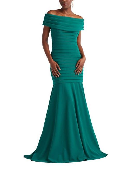 Tadashi Shoji Green Pleated Off The Shoulder Mermaid Gown