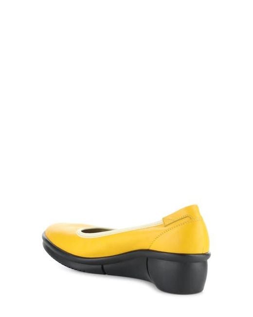Softinos Yellow Rem Platform Wedge Pump