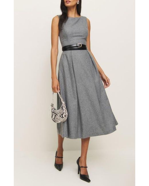 Meandering waist tuck flare dress グレー Meandering waist tuck