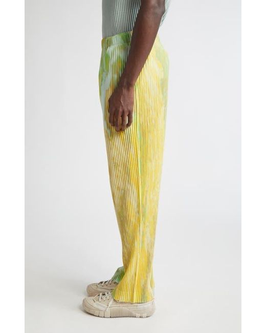 Homme Plissé Issey Miyake Agate Pleated Pants in Yellow for Men | Lyst