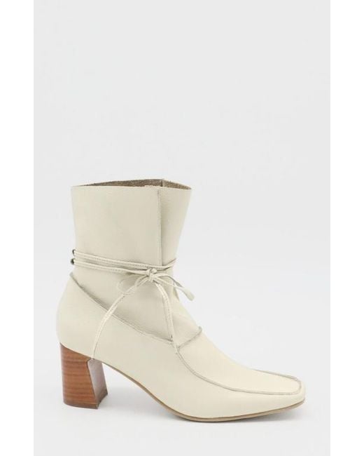 Stivali White Awakening Ankle Boots
