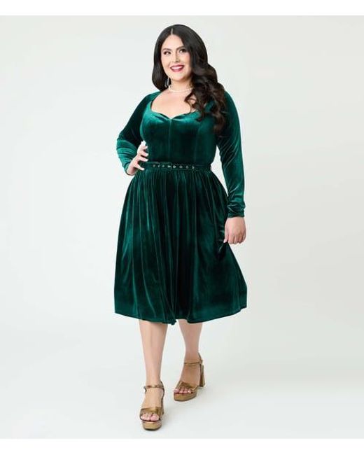 Unique Vintage Plus Size Long Sleeve Sweetheart Velvet Swing Dress in Green  | Lyst