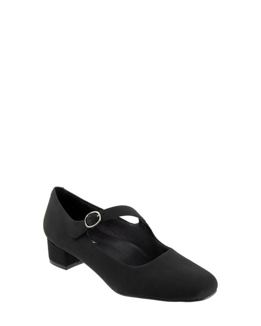 Trotters Black Desna Pump
