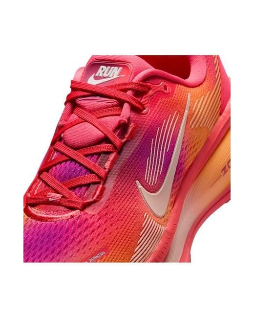 Nike Red Vomero 18 Se Running Shoe