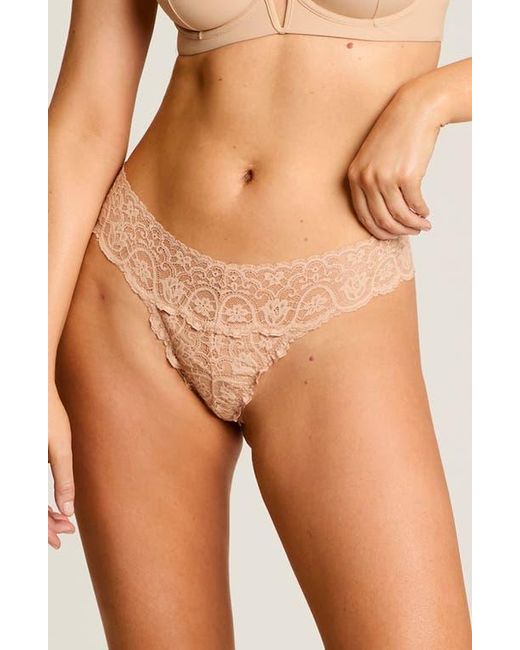 Commando Natural 'Tulip' Lace Thong