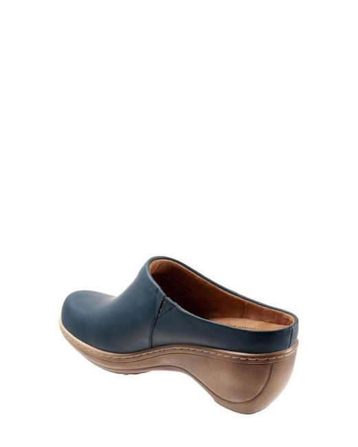 Softwalk® Blue Madison Clog