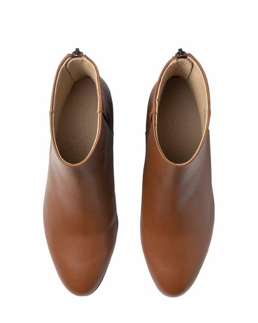 ABEO Brown Plaza Back Zip Boot