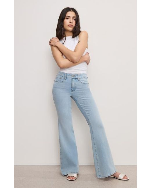 GOOD AMERICAN Blue Soft-Tech Good Petite Flare Jeans