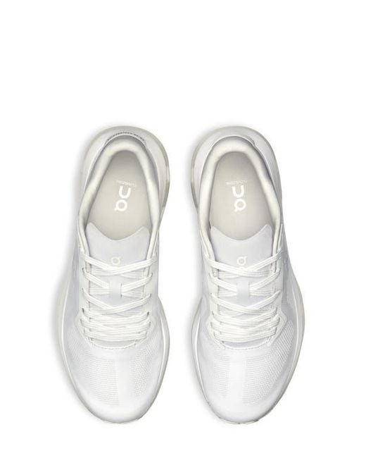 On Shoes White Cloudze Sneaker