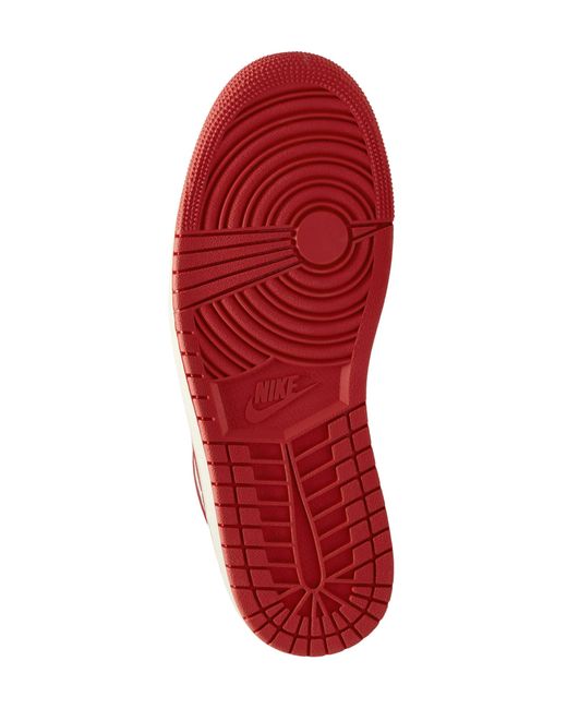 Nike Red Air 1 Low Se Sneaker for men