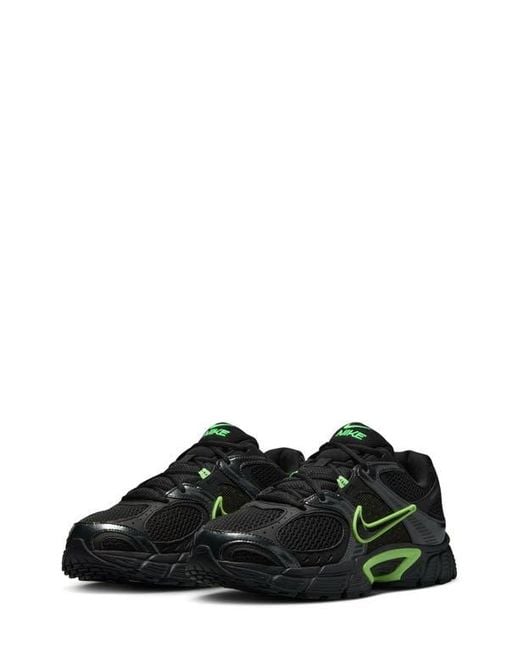 Nike Black V5 Rnr Sneaker for men