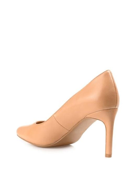 Journee Collection Natural Monalee Pump