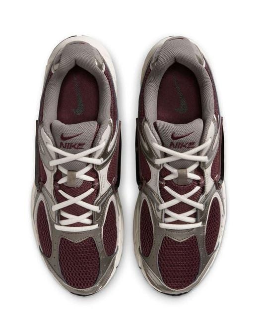 Nike Multicolor V5 Rnr Sneaker for men