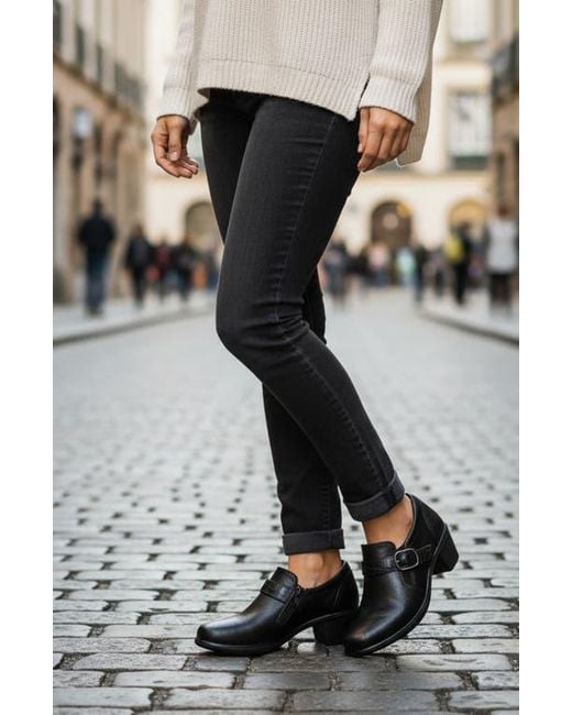 Easy Street Black Pixel Bootie