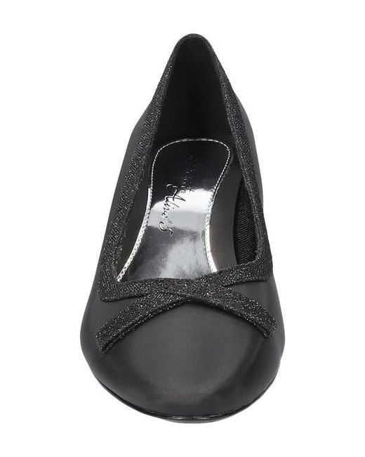 Easy Street Black Kata Pump