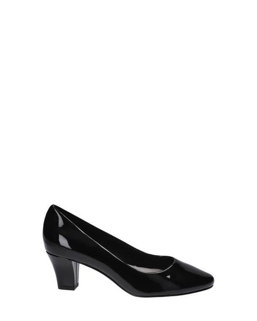 Easy Street Black Ballari Round Toe Pump