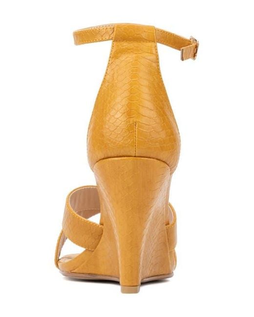 FASHION TO FIGURE Yellow Marcie Snake Embossed Wedge Sandal