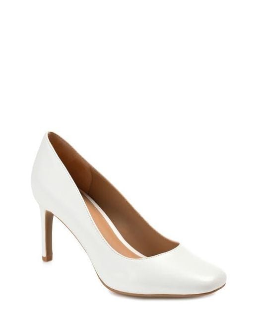 Journee Collection White Monalee Pump