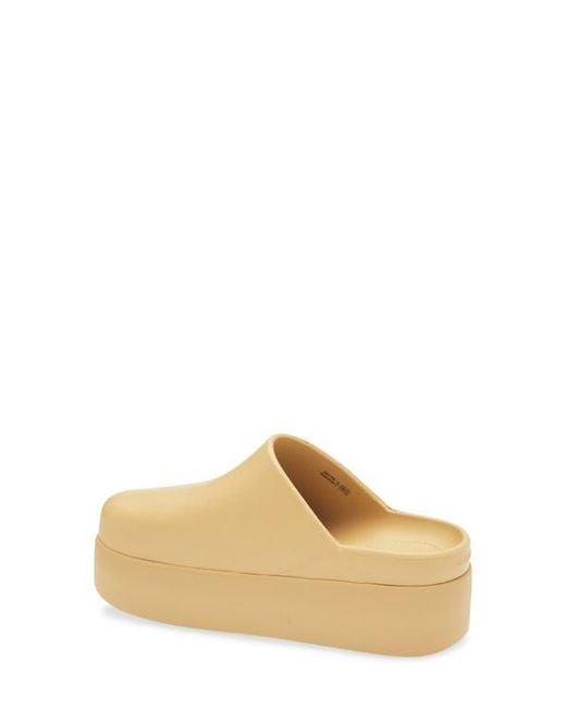 CROCSTM Natural Dylan Platform Clog