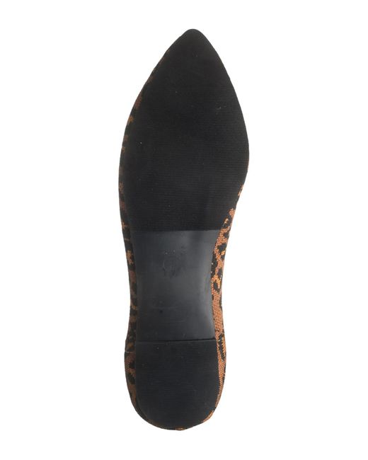 mia kerri pointed toe flyknit flat