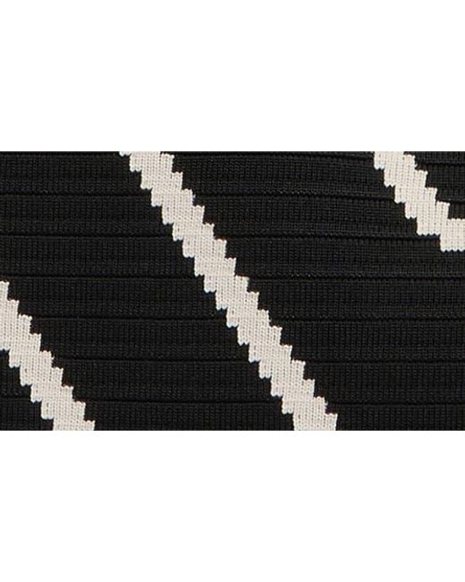 camiicaページ BCBGMAXAZRIA Chevron Stripe Woven Tote Bag in Black | Lyst