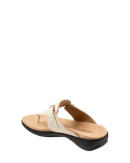 Trotters White Robin Flip Flop