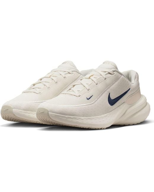 Nike White Uplift Sc Sneaker for men
