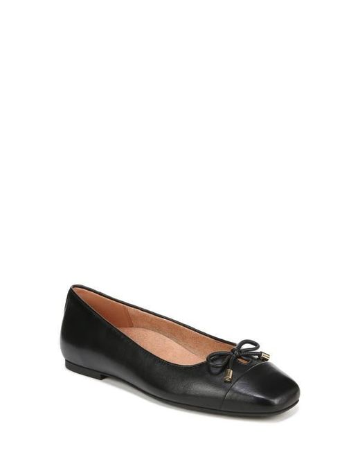Vionic Black Klara Cap Toe Flat