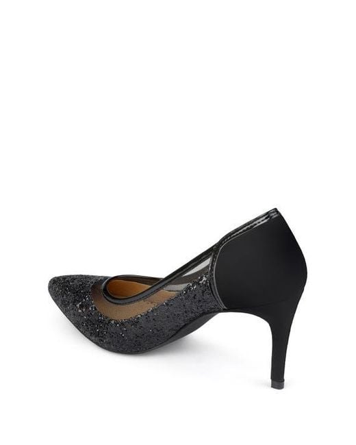 Journee Collection Black Kalani Pump